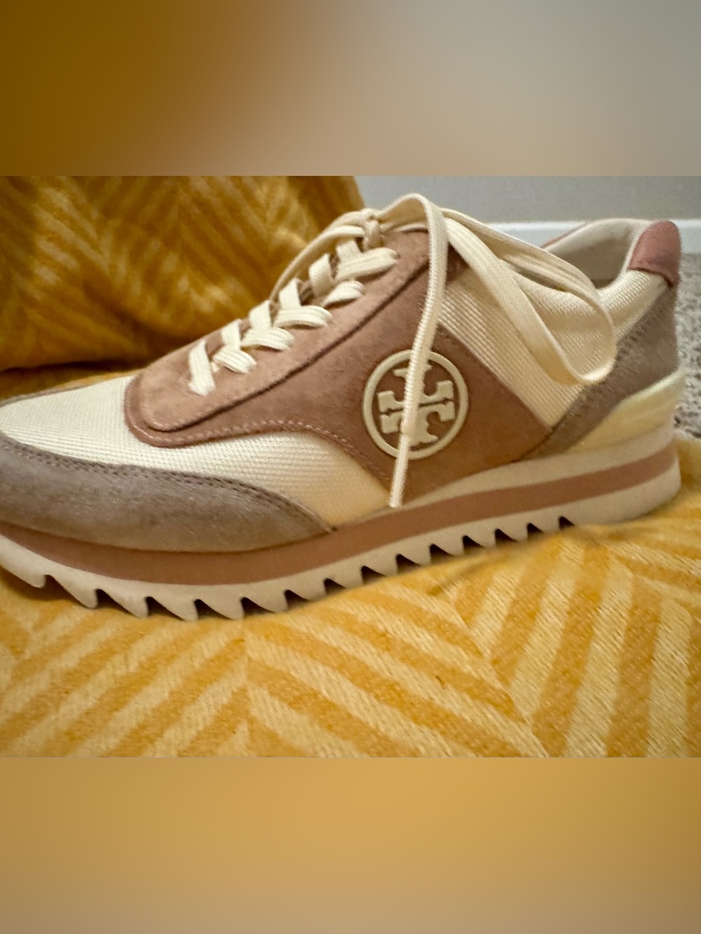 Tory Burch Women’s Sneakers Size 8.5 – Taupe/Ivory Suede & Mesh – Like New